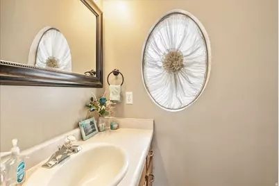 2486 W Winding Way, South Jordan, UT 84095 - Photo 20