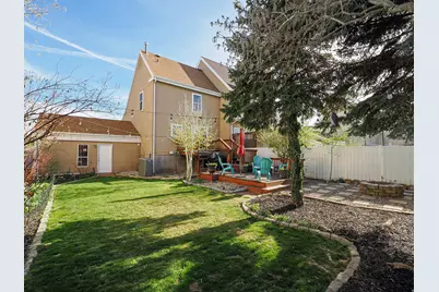 734 E Gables St, Midvale, UT 84047 - Photo 4