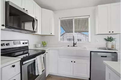 5960 S Tumerick Ct W, Salt Lake City, UT 84118 - Photo 6