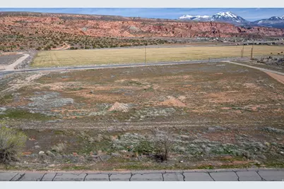 4693 S Sunny Acres S, Moab, UT 84532 - Photo 6