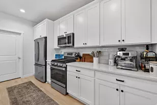 979 W Shoreline Dr, Layton, UT 84041 - Photo 10