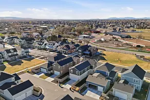 979 W Shoreline Dr, Layton, UT 84041 - Photo 36