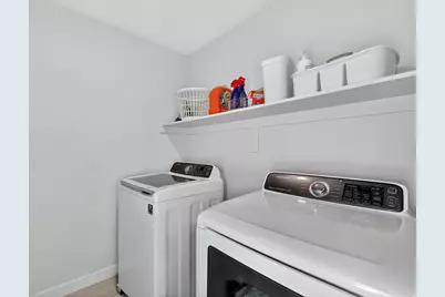 979 W Shoreline Dr, Layton, UT 84041 - Photo 24