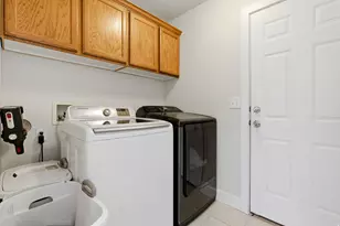 8287 S 6250 W, West Jordan, UT 84081 - Photo 30