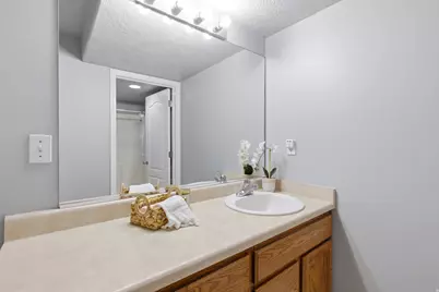 8287 S 6250 W, West Jordan, UT 84081 - Photo 34