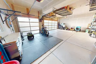 11779 S Windcroft Ct E, Sandy, UT 84092 - Photo 38