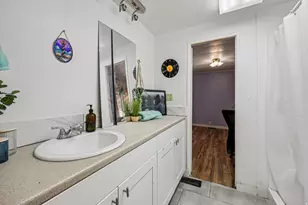 370 E Merlin St N, North Salt Lake, UT 84054 - Photo 16