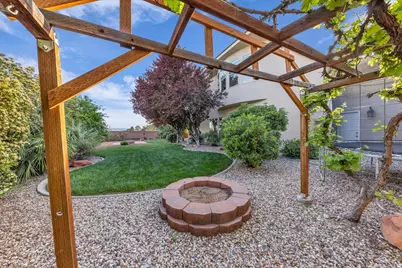 1052 N 1830 Cir E, Saint George, UT 84770 - Photo 38