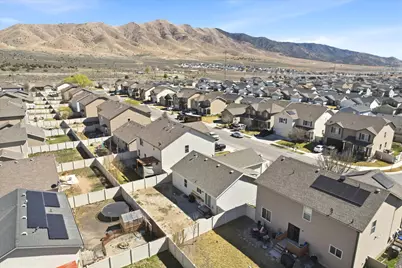 2341 E Summit Way, Eagle Mountain, UT 84005 - Photo 30