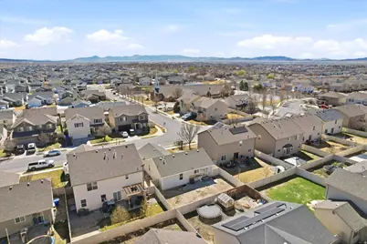 2341 E Summit Way, Eagle Mountain, UT 84005 - Photo 32