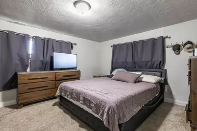 150 S 450 E, Clearfield, UT 84015 - Photo 6