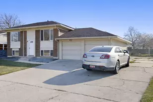4929 S 1950 W, Taylorsville, UT 84129 - Photo 24