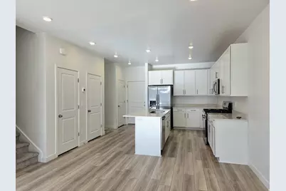 10026 N Dorado Way, Highland, UT 84003 - Photo 2