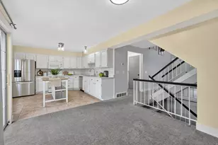 499 N 200 W, Bountiful, UT 84010 - Photo 12