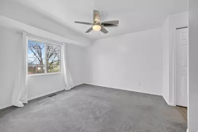 499 N 200 W #19, Bountiful, UT 84010 - Photo 18