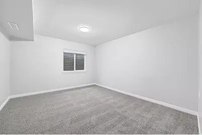 499 N 200 W #19, Bountiful, UT 84010 - Photo 28