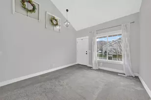 499 N 200 W, Bountiful, UT 84010 - Photo 4