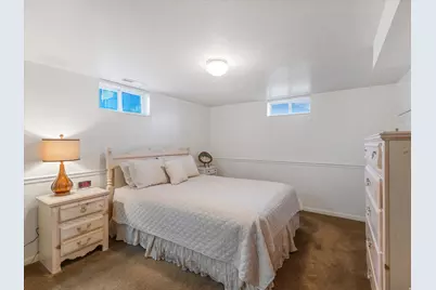 978 N 170 E, Bountiful, UT 84010 - Photo 12