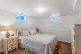 978 N 170 E, Bountiful, UT 84010 - Photo 12