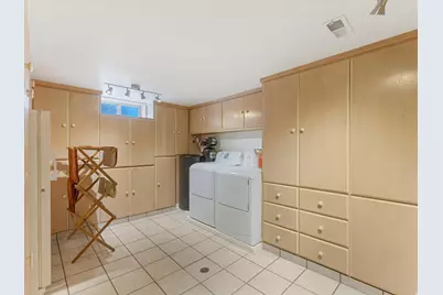 978 N 170 E, Bountiful, UT 84010 - Photo 14