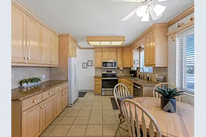 978 N 170 E, Bountiful, UT 84010 - Photo 10