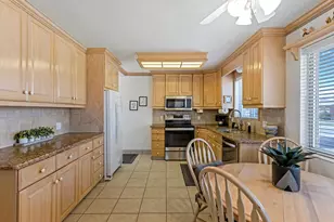 978 N 170 E, Bountiful, UT 84010 - Photo 10