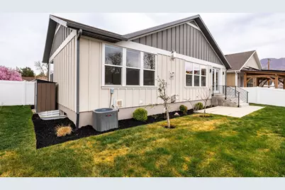 1670 E Hopkins Ln, Salt Lake City, UT 84108 - Photo 16