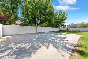 10294 N Carriage Ln, Cedar Hills, UT 84062 - Photo 42