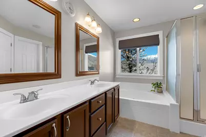 10294 N Carriage Ln, Cedar Hills, UT 84062 - Photo 18