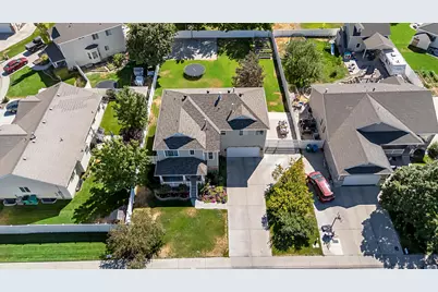 10294 N Carriage Ln, Cedar Hills, UT 84062 - Photo 46