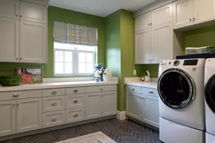 298 W 3100 N, Pleasant View, UT 84414 - Photo 10