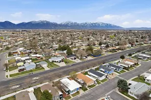 2749 S Hampton Park, West Valley, UT 84119 - Photo 28