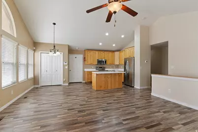 1857 W 2575 S, Syracuse, UT 84075 - Photo 6