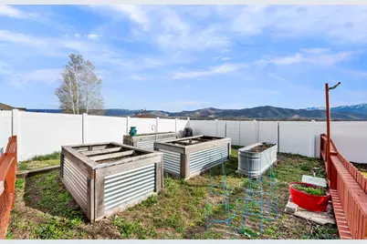 694 E 260 S, Midway, UT 84049 - Photo 10