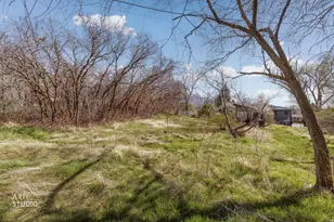 2873 E Pamela Dr, Cottonwood Heights, UT 84121 - Photo 24