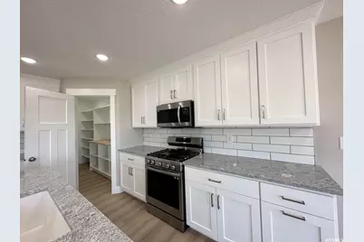 1171 W 2330 N, Helper, UT 84526 - Photo 8