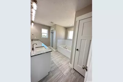 1171 W 2330 N, Helper, UT 84526 - Photo 16