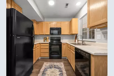849 E 1090 S, Provo, UT 84606 - Photo 10