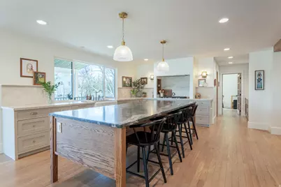 1079 W Ridgeside Ct S, South Jordan, UT 84095 - Photo 14