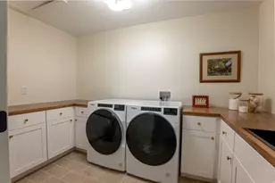 1079 W Ridgeside Ct S, South Jordan, UT 84095 - Photo 52