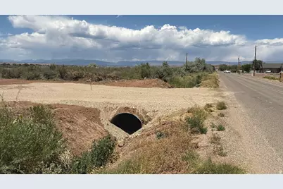 862 S 2500 E #1, Roosevelt, UT 84066 - Photo 2