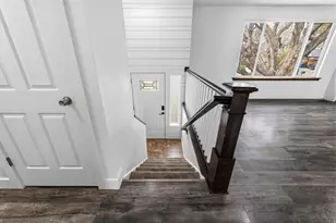 2049 W Hews Pl, Taylorsville, UT 84118 - Photo 6