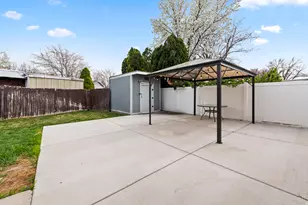 2049 W Hews Pl, Taylorsville, UT 84118 - Photo 34