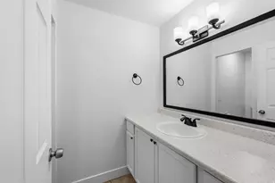 2049 W Hews Pl, Taylorsville, UT 84118 - Photo 14