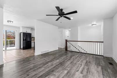 2049 W Hews Pl, Taylorsville, UT 84118 - Photo 8