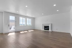 3831 W 2350 N, Clinton, UT 84015 - Photo 10