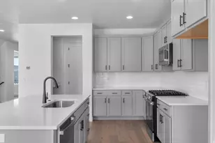 3831 W 2350 N, Clinton, UT 84015 - Photo 14