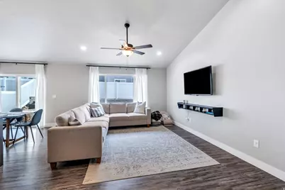 4098 N Fairfield Dr, Eagle Mountain, UT 84005 - Photo 14