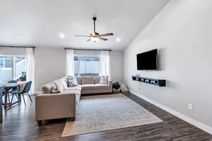 4098 N Fairfield Dr, Eagle Mountain, UT 84005 - Photo 14