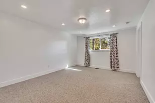 918 E Lazon Dr S, Sandy, UT 84094 - Photo 12